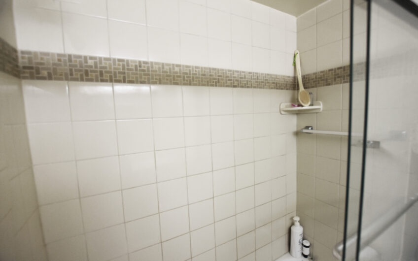 4H – Nice North Side Furnished Studio