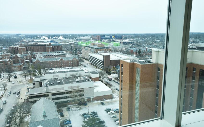 20L – Newly Renovated Unfurnished South Side Grand Studio