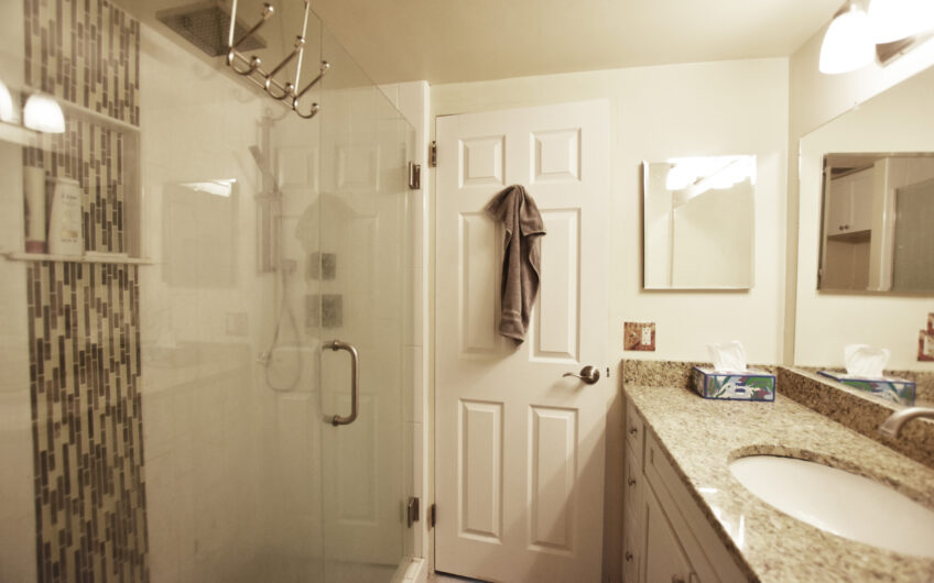 17J – Southeast Corner Large One Bedroom