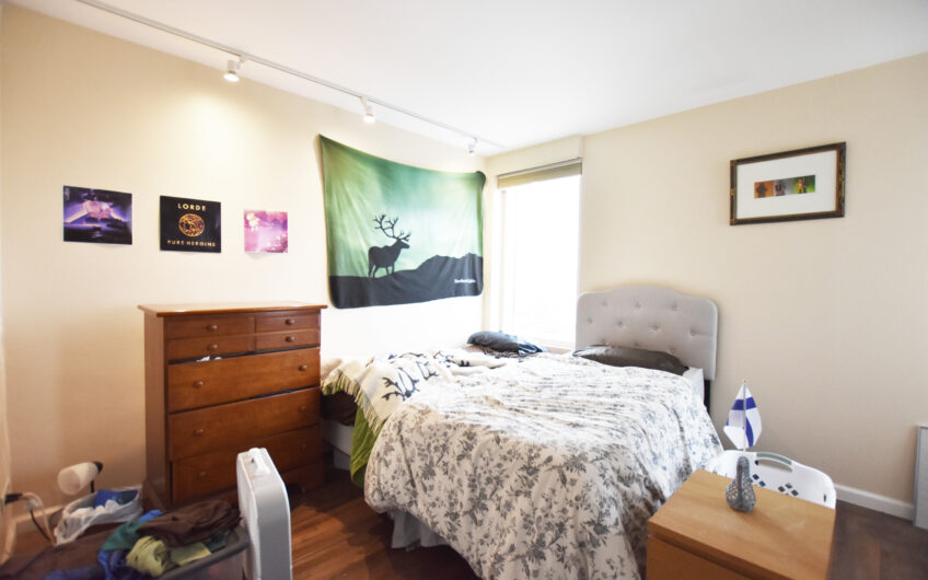 17J – Southeast Corner Large One Bedroom