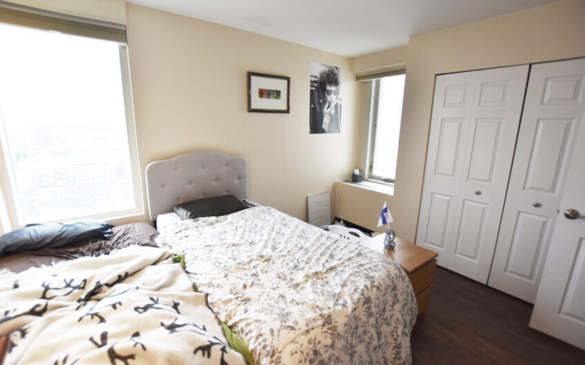 17J – Southeast Corner Large One Bedroom