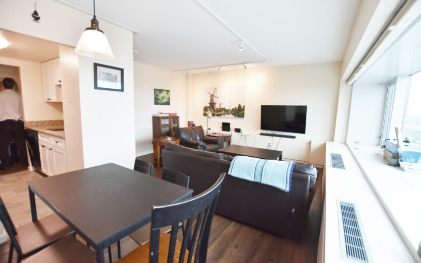 17J – Southeast Corner Large One Bedroom