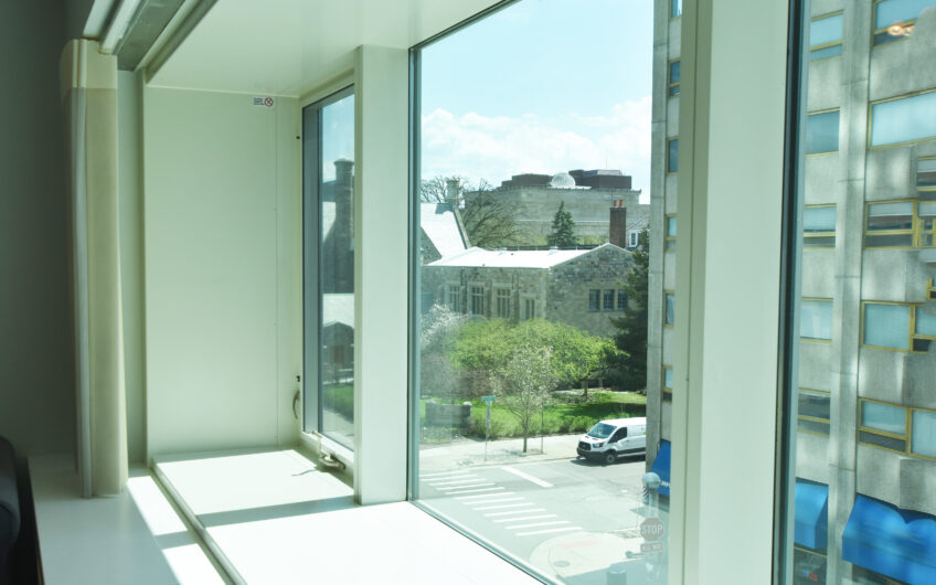 3A – Beautifully Renovated Furnished 3rd Floor Grand One Bedroom