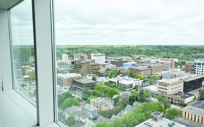 21E – North Side 21st Floor Studio with Renovated Bath